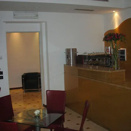 Alloggi Agli Artisti 2*