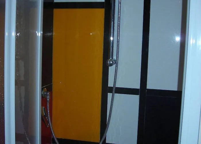 Alloggi Agli Artisti 2*